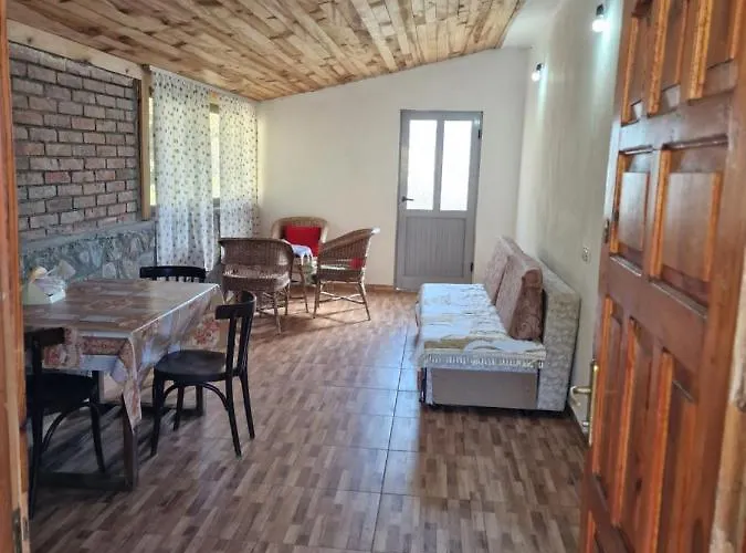 Bujtinat Skenderi Hostel